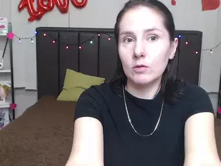 KarinaSwanNest's Live Sex Cam Show
