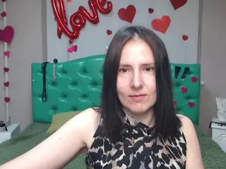 KarinaSwanNest's Live Sex Cam Show