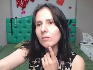 KarinaSwanNest's Live Sex Cam Show