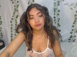 Hd, Curvy, Big Tits, Young Adu Camiqa – Free Live Video Chat with Strangers Online