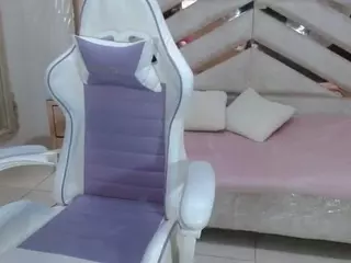 Darlys69's Live Sex Cam Show