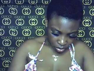 freakybrula webcam model