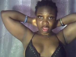 freakybrula Dom live webcam