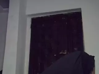 Freakybrula's Live Sex Cam Show