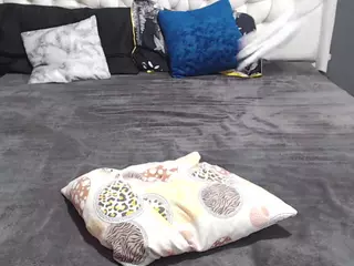 Rubisweett's Live Sex Cam Show