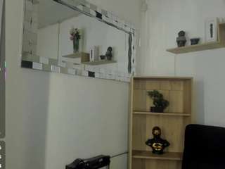 Skyy-jonnes live webcam show