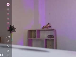 Skyy-jonnes live cam preview