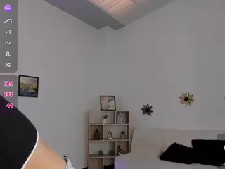 Skyy-jonnes's Live Sex Cam Show