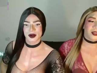 le modèle sweet-aranxa est en webcam porno dans un show sur le site camsoda, il possède les tags suivants: anal toys,ejaculation,tease,tattoos,spank,orgasm,lean,flat chested,drinking,bbc,dirty talk,cumshot,brown eyes,black hair,big cock,big balls,hd