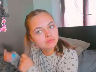 TaiteBluett's Live Sex Cam Show