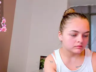 TaiteBluett's Live Sex Cam Show