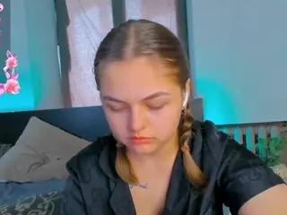 TaiteBluett's Live Sex Cam Show