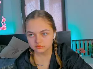 TaiteBluett's Live Sex Cam Show