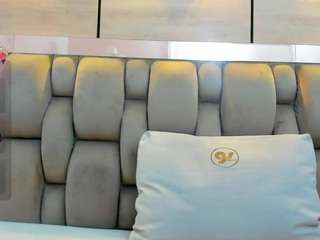 zharick-watson webcam model