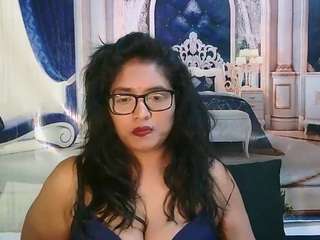 indiablackpanthe... Live Webcam on CamSoda