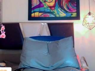 valentina-kiss Live Webcam on CamSoda