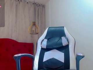 valentina-kiss Live Webcam on CamSoda