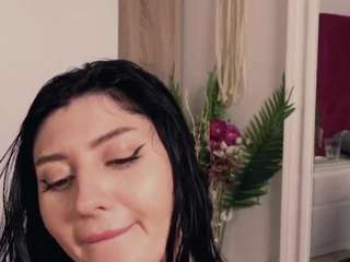 aliyv from CamSoda is Freechat