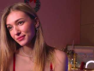 hildababer's CamSoda show and profile