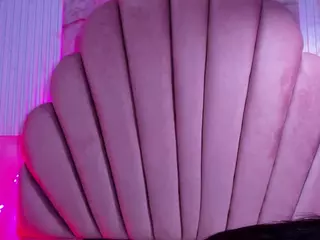Adri-Tatto's Live Sex Cam Show