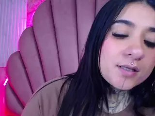 Adri-Tatto's Live Sex Cam Show
