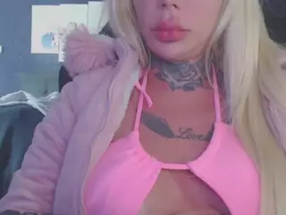 ALINETATOOHOT's Live Sex Cam Show
