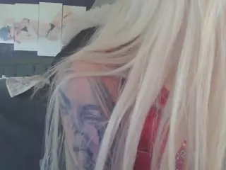 ALINETATOOHOT's Live Sex Cam Show