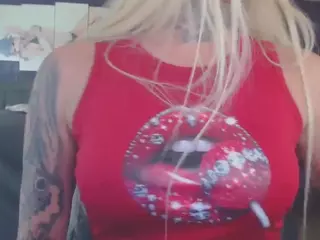 ALINETATOOHOT's Live Sex Cam Show