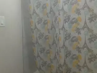Gemixxmeow's Live Sex Cam Show