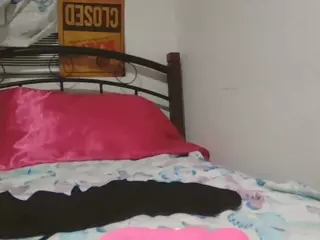 Gemixxmeow's Live Sex Cam Show