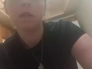 Gemxxmeow's Live Sex Cam Show