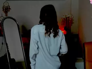 LolaSweetnesss's Live Sex Cam Show