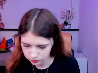 LolaSweetnesss's Live Sex Cam Show
