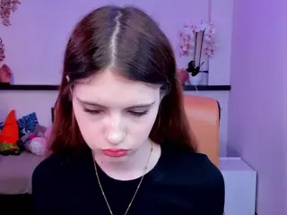 LolaSweetnesss's Live Sex Cam Show