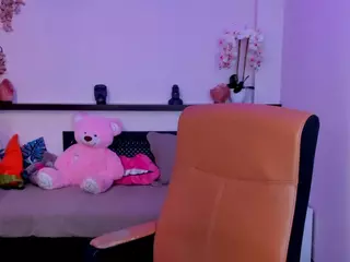LolaSweetnesss's Live Sex Cam Show