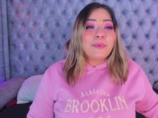 miss-horney Live Webcam on CamSoda