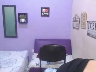 SofiaSmith19's Live Sex Cam Show