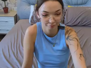 SusannJohnson's Live Sex Cam Show