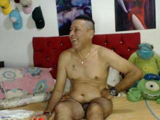 sweetcouplehot1tapestry