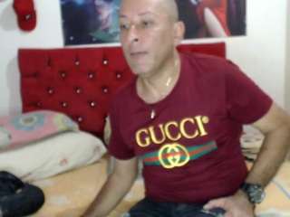 sweetcouplehot1tapestry live cam profile