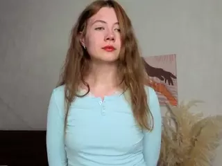 WilonaHamlet's Live Sex Cam Show