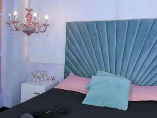  aitanahilton chat room