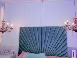 Aitana Hilton's Live Sex Cam Show