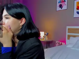 Alice-Bradly's Live Sex Cam Show