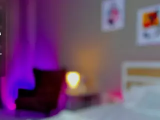 Alice-Bradly's Live Sex Cam Show