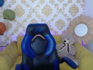 aliss-m Live Webcam on CamSoda