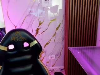Aliss-m live webcam show