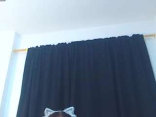  briana-slim chat room