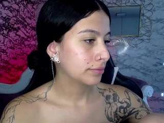 carla-cortez-v webcam model