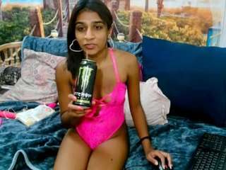 cherryindian4u Live Webcam on CamSoda